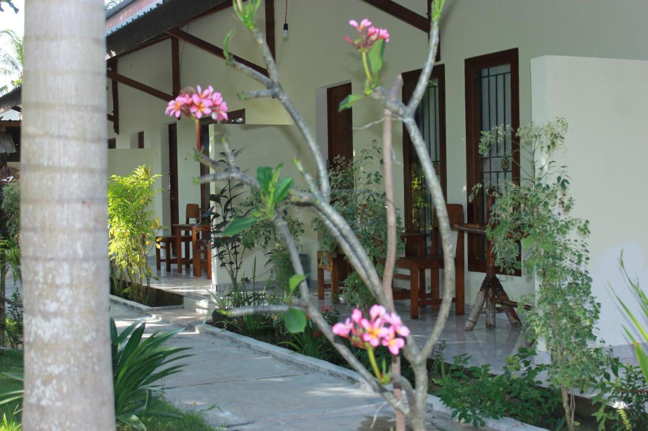 Herry Homestay Kuta  Exteriör bild