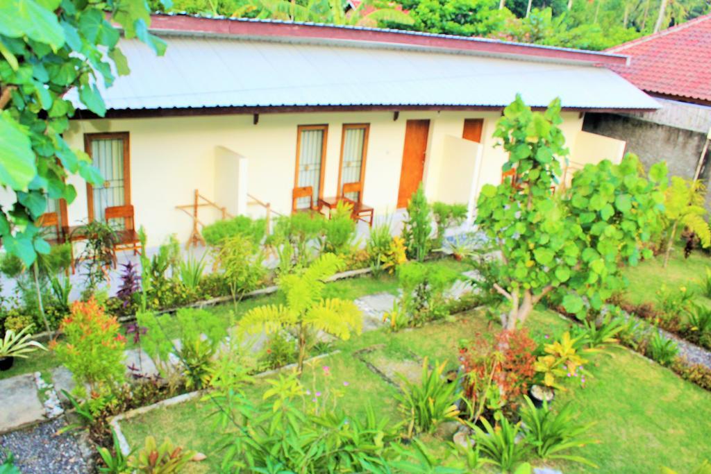Herry Homestay Kuta  Exteriör bild