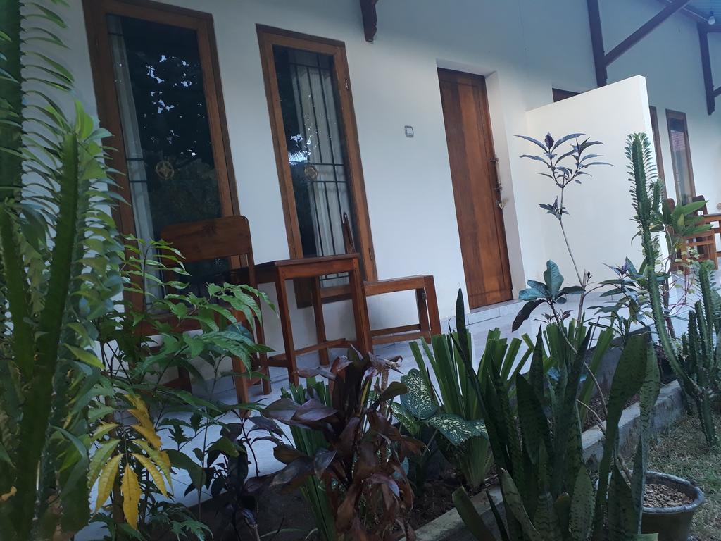 Herry Homestay Kuta  Exteriör bild
